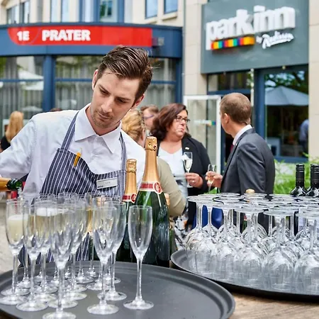 Park By Radisson Brussels Airport 4* Zaventem